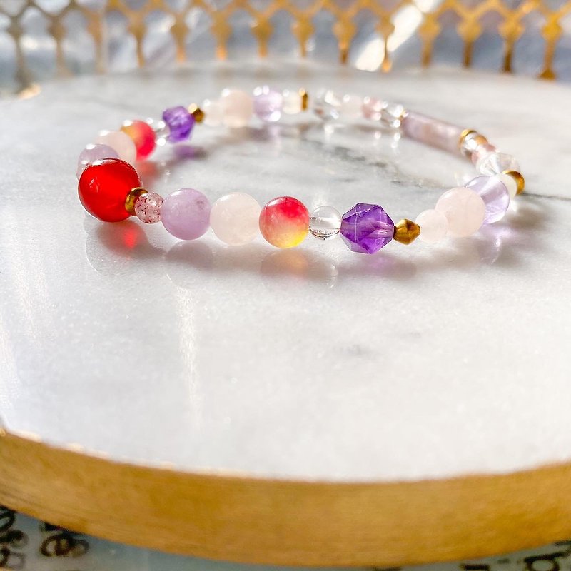[Flame Crown in the Name of Courage] Carnelian Amethyst White Crystal Bracelet - สร้อยข้อมือ - คริสตัล 