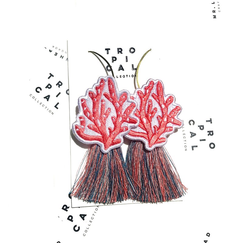 Coral Earrings - 耳環/耳夾 - 聚酯纖維 紅色