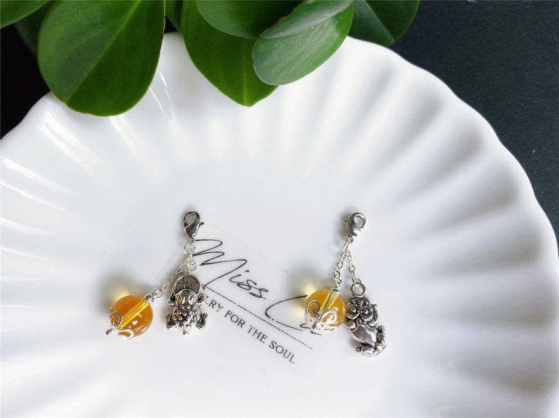 Citrine Pixiu Toad attracts wealth and can be used as a necklace pendant gift. - พวงกุญแจ - คริสตัล สีเหลือง