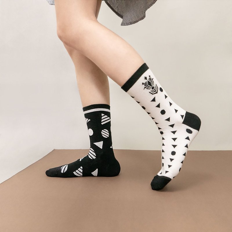 [Black and White Formula] AB Tube Socks I Taiwan Original Design Socks / Z0022 - ถุงเท้า - ผ้าฝ้าย/ผ้าลินิน สีดำ