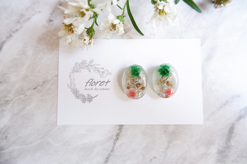 Sea shell-like flower resin earrings/pierced earrings green - Earrings & Clip-ons - Resin Green