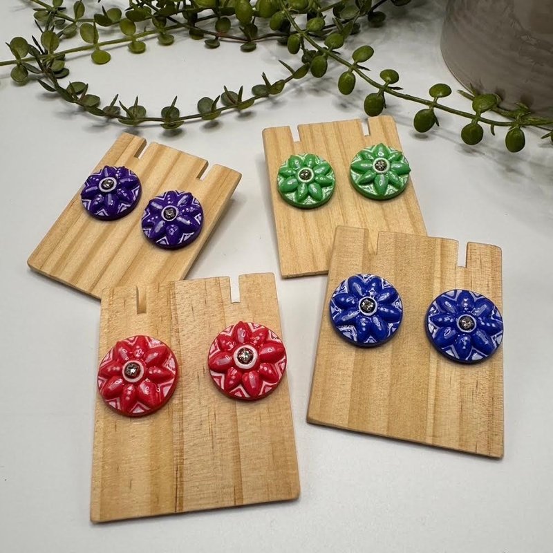 Clay Flower Earrings Vintage style - 耳環/耳夾/耳骨夾 - 陶 多色