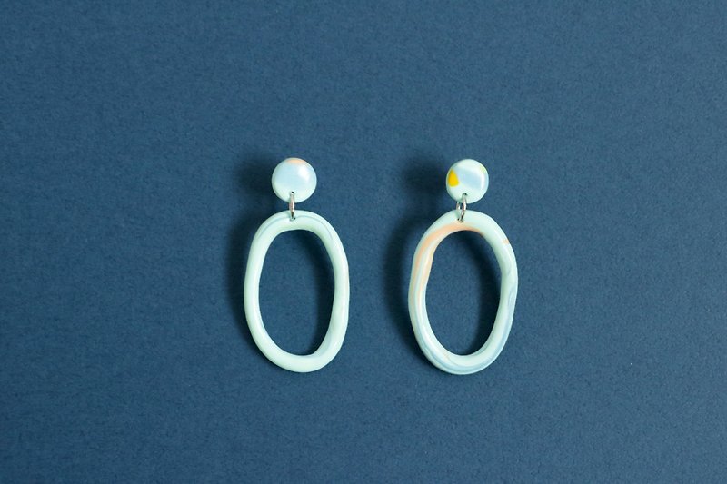 Hsin Hsiu Yao Geometric Curve Earrings - Long Circles - Earrings & Clip-ons - Pottery Green