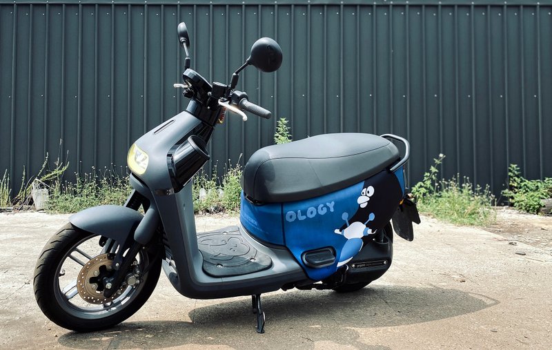 BLR X 掰掰啾啾 gogoro VIVA XL 車身造型保護套 HIM07 藍底 奧樂 - 其他 - 聚酯纖維 藍色