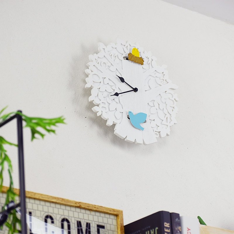 Chericheri- Big Tree Bird Swing Silent Wall Clock (White) - นาฬิกา - เรซิน ขาว