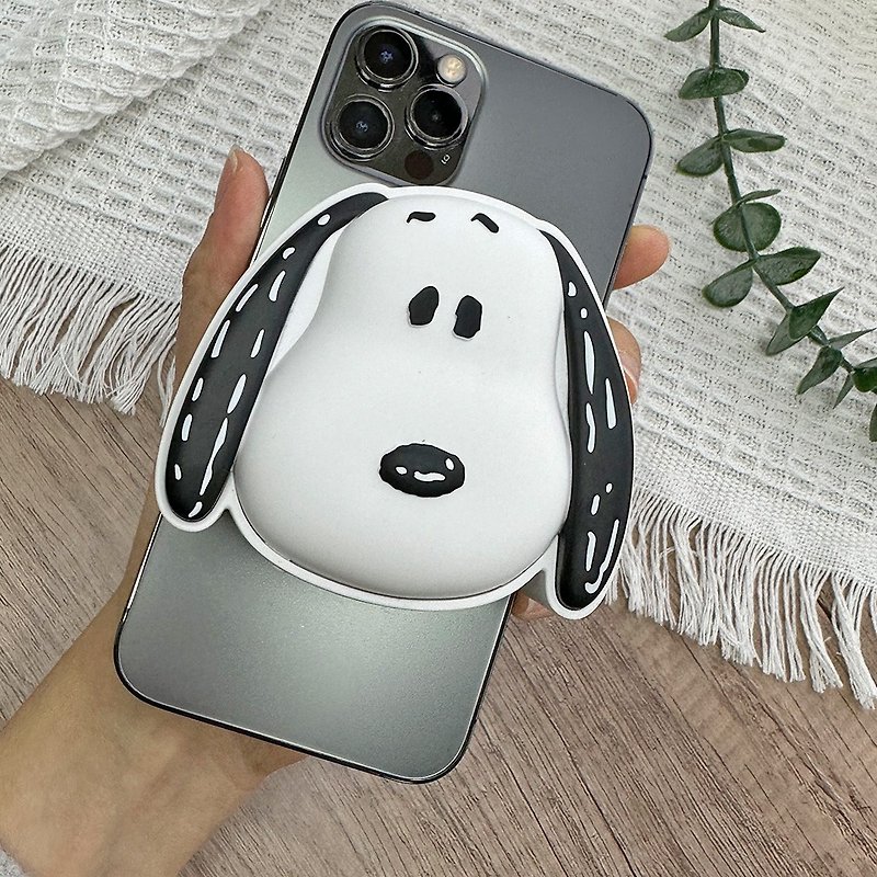 Snoopy Magnetic Power Bank 15W Wireless Charging Classic Big Head Style Comes with Base - Chargers & Cables - Other Materials White