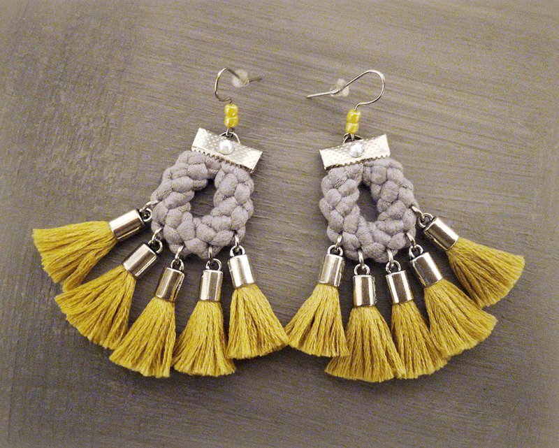 Womens Fashion Boho Tassel Earrings Yellow Gray Bohemian Jewelry Gift - 耳環/耳夾/耳骨夾 - 棉．麻 黃色