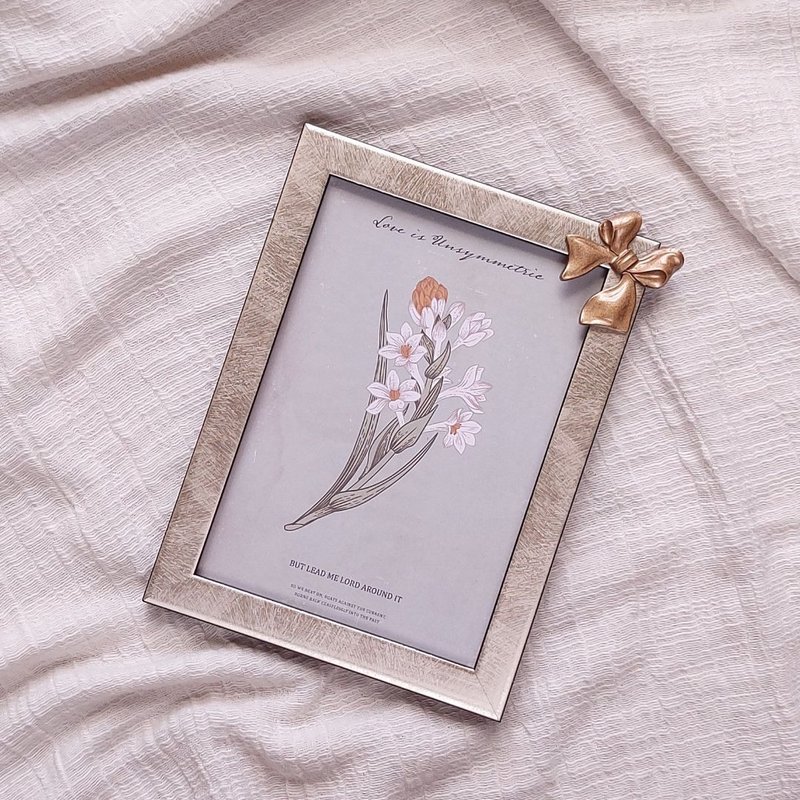 5x7 Wood Picture Frame w/ Bow Knot Ornament, Champagne Gold , Tabletop - กรอบรูป - ไม้ สีเงิน