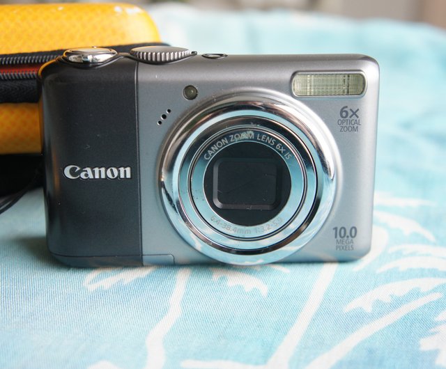 【極美品】Canon Power Shot A2000IS Amazon.com : Canon Powershot A2000IS 10MP Digital Camera