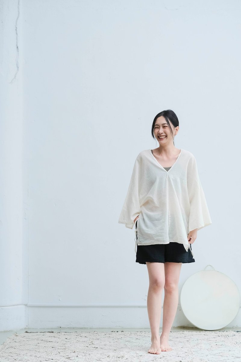 前後V領側綁帶上衣 / 慕斯布 米白 - 女上衣/長袖上衣 - 棉．麻 白色