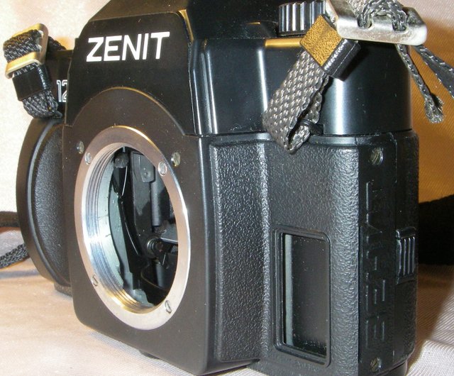 ZENIT 122B フィルム一眼レフカメラ