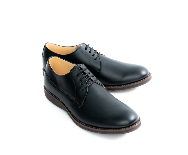 Cute & classy ✨ 📸@romydfonseca LV derby shoes: £1020 #LV