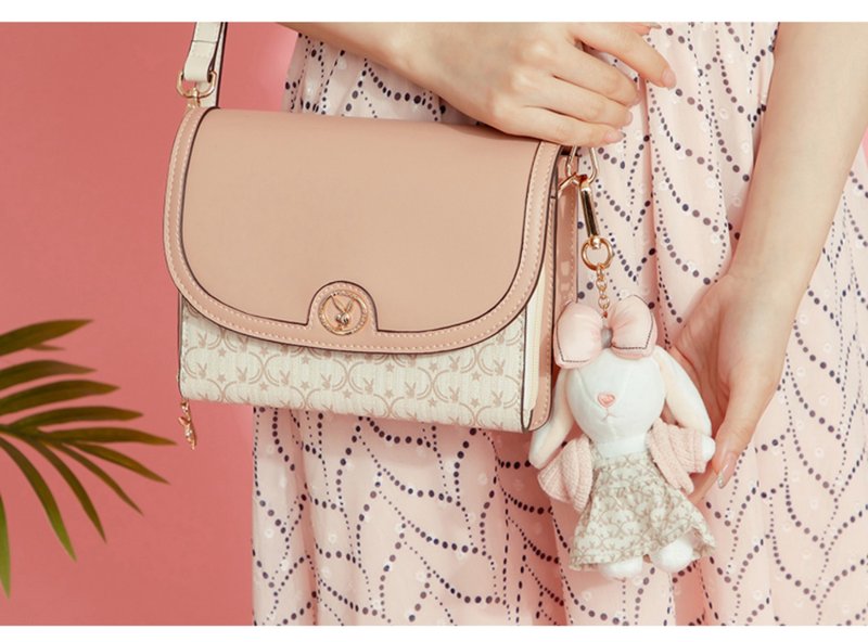 PLAYBOY - Crossbody Bag MilkshakeBunny Series - Pink - กระเป๋าแมสเซนเจอร์ - วัสดุอื่นๆ สึชมพู