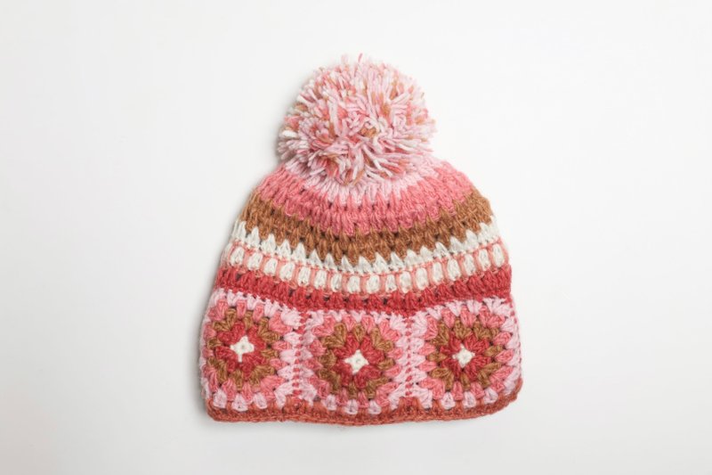 童/成人聖誕禮物/草莓粉勾花毛球純羊毛帽/手工編織全襯防風寒流 - 帽子 - 羊毛 粉紅色