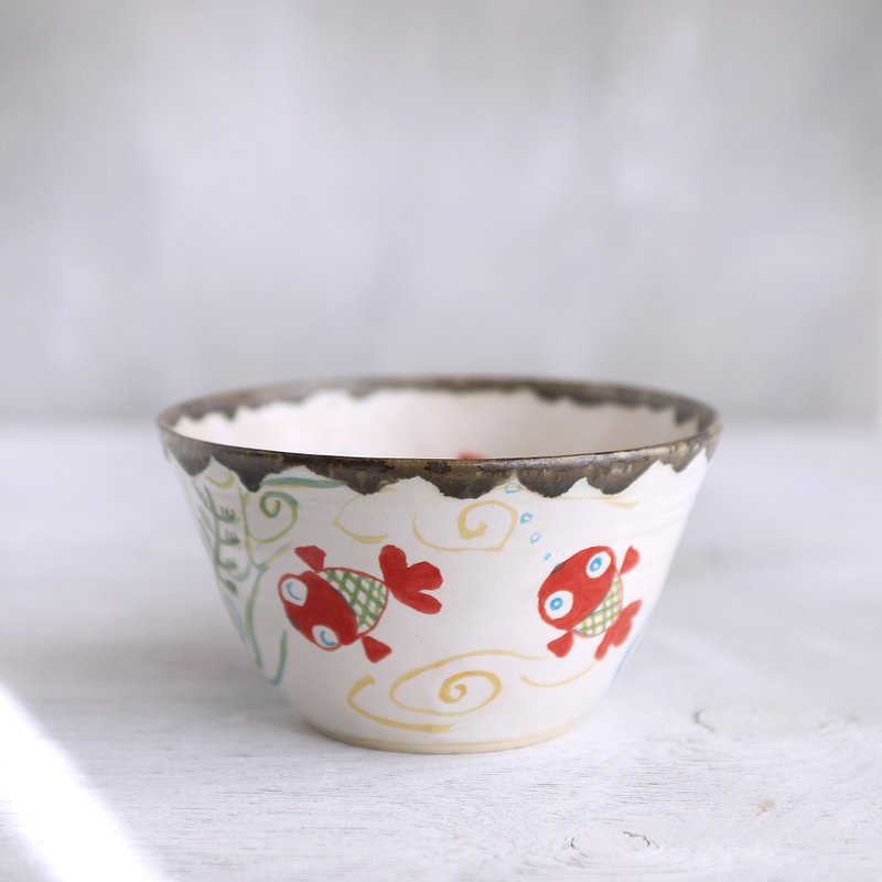 水草と赤い金魚絵のbowl - 碗 - 陶 紅色