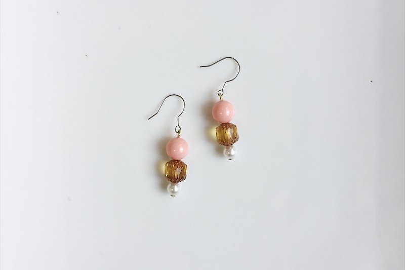 peach retro style celluloid styling earrings - Earrings & Clip-ons - Glass Pink