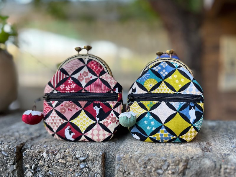 Xiaodududu bead flower kiss lock bag-Japanese style cat - Coin Purses - Cotton & Hemp 