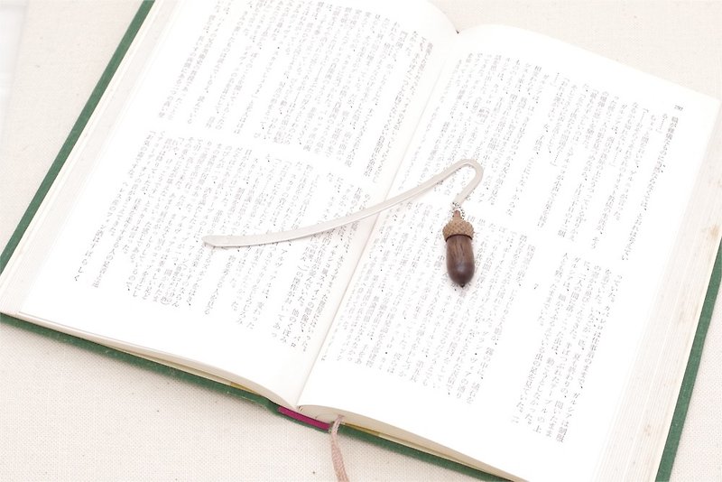 no.040 - Wood carving acorn bookmark (B-4) - ที่คั่นหนังสือ - ไม้ สีนำ้ตาล