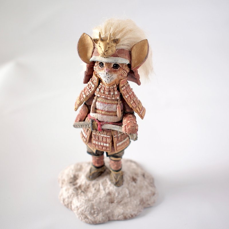 Warrior cat Sculpture of a cat - Stuffed Dolls & Figurines - Clay Red