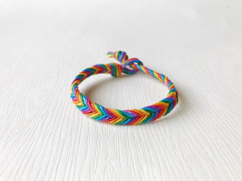 Rainbow Candy-Silk Wax Thread / Hand Knitted Bracelet - สร้อยข้อมือ - วัสดุอื่นๆ หลากหลายสี