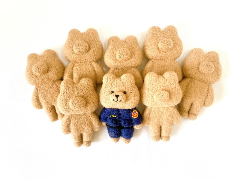Customized Zone Ringo Bear waits three months to wear uniform - พวงกุญแจ - ขนแกะ 