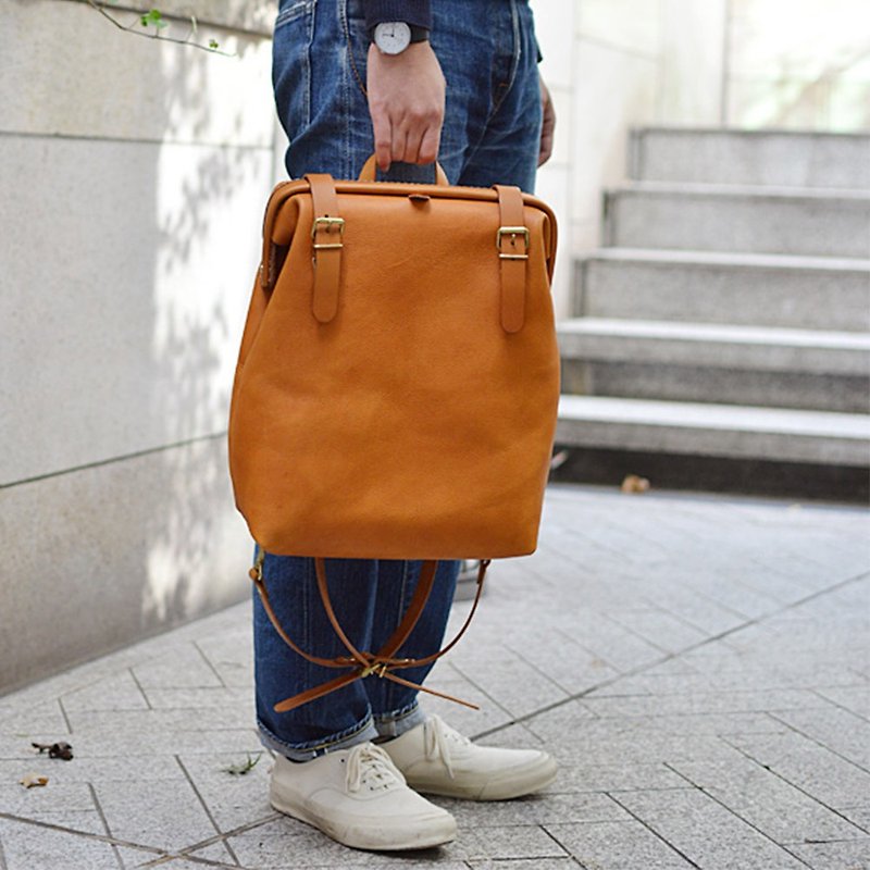 Japanese craftsman handmade leather backpack - 3 colors in total - กระเป๋าเป้สะพายหลัง - วัสดุอื่นๆ หลากหลายสี