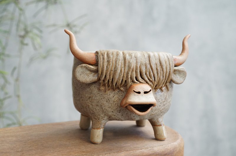 Highland cattle plant pot - 盆栽/植栽 - 陶 咖啡色