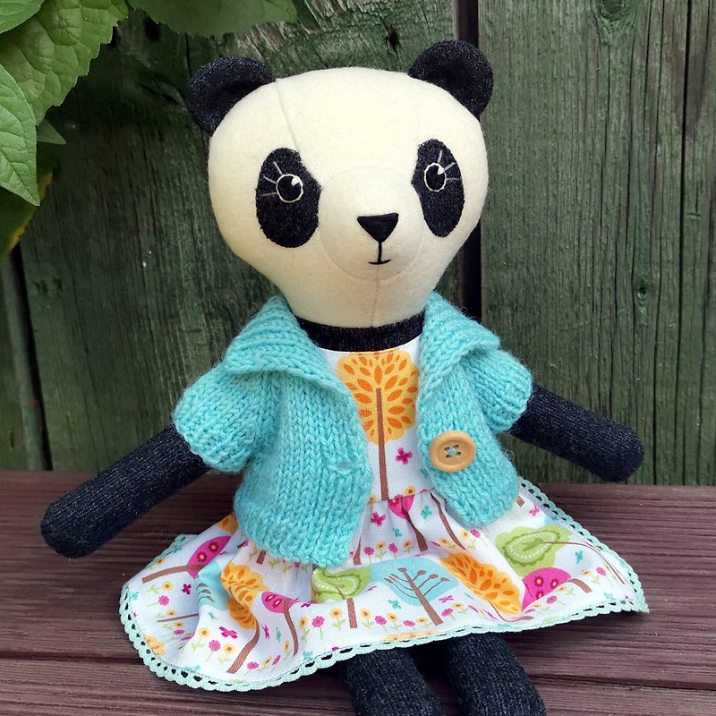 Panda soft toy, handmade plush doll, wool stuffed Chinese panda - 公仔模型 - 羊毛 多色