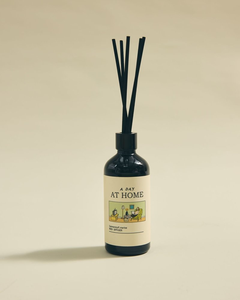 Summerstuff.marine - REED DIFFUSER กลิ่น A DAY AT HOME (100 ml) - 香氛/精油/擴香 - 其他材質 白色