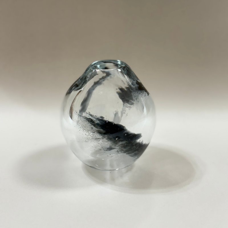 墨筆環繞玻璃花瓶 - 擺飾/家飾品 - 玻璃 