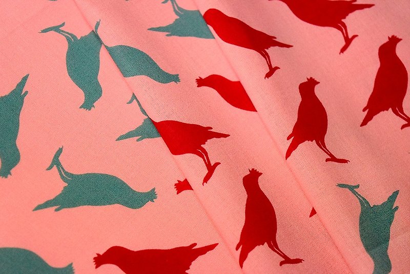 Printed Fabric / Crested Myna No.5 / Pink Peach, Blue, Red - Knitting, Embroidery, Felted Wool & Sewing - Cotton & Hemp Pink