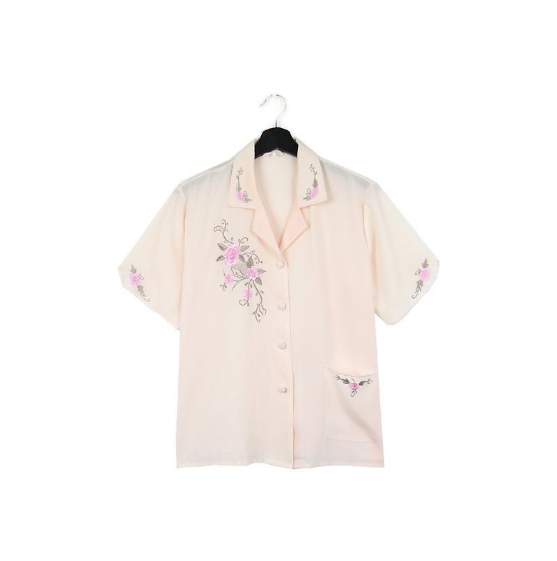 Back to Green:: silk shirt pink embroidery rose / / vintage shirt / / - เสื้อเชิ้ตผู้หญิง - ผ้าไหม 