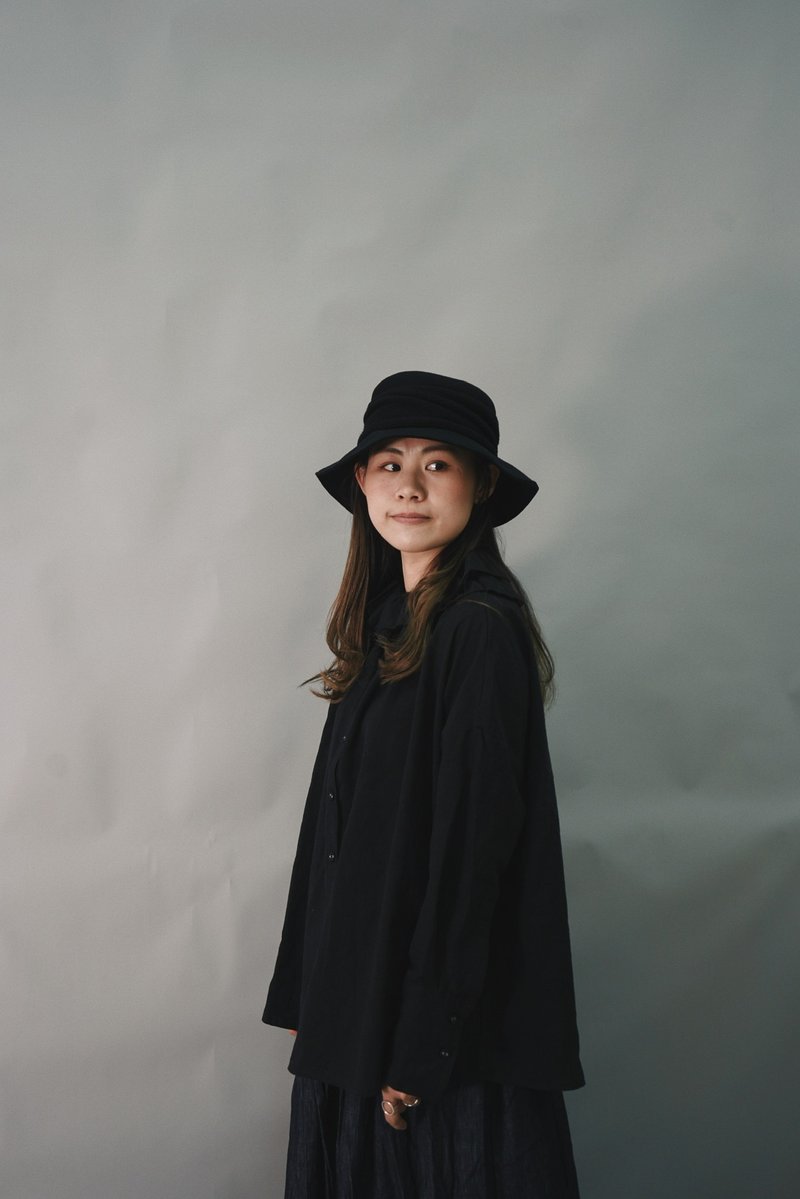 Ruffle collar top-黑 - 女上衣/長袖上衣 - 棉．麻 黑色