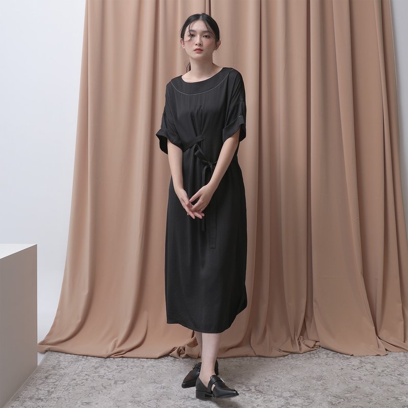 Wangyou_忘憂綁帶洋裝_22AF101_黑 - 洋裝/連身裙 - 聚酯纖維 黑色