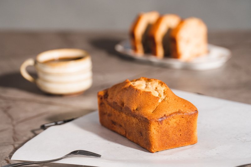 Apple Cinnamon Pound Cake - เค้กและของหวาน - อาหารสด 