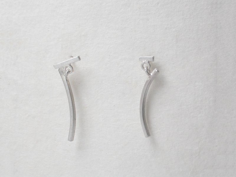 Line Series  #a50 line earring - Earrings & Clip-ons - Silver White