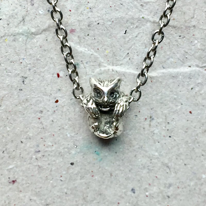 Mini owl sterling silver necklace - สร้อยคอ - เงินแท้ สีเงิน