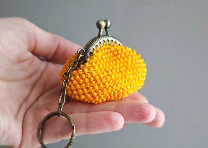 Yellow purse, crochet coin purse, keychain, clasp purse - 零錢包/小錢包 - 其他材質 黃色