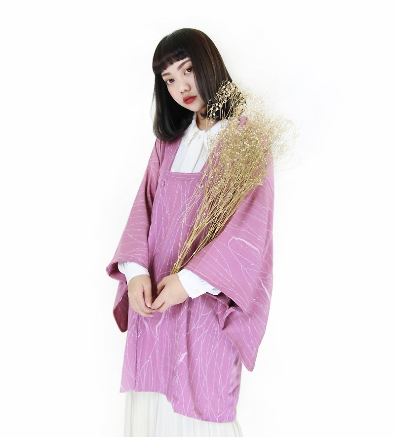 Back to Green::日本帶回 淺蘭紫  vintage kimono (KBI-64) - 女大衣/外套 - 絲．絹 