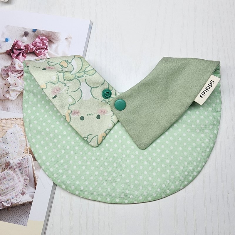 Honglonglong (Green)_Back collar shape with round pockets - Bibs - Cotton & Hemp 