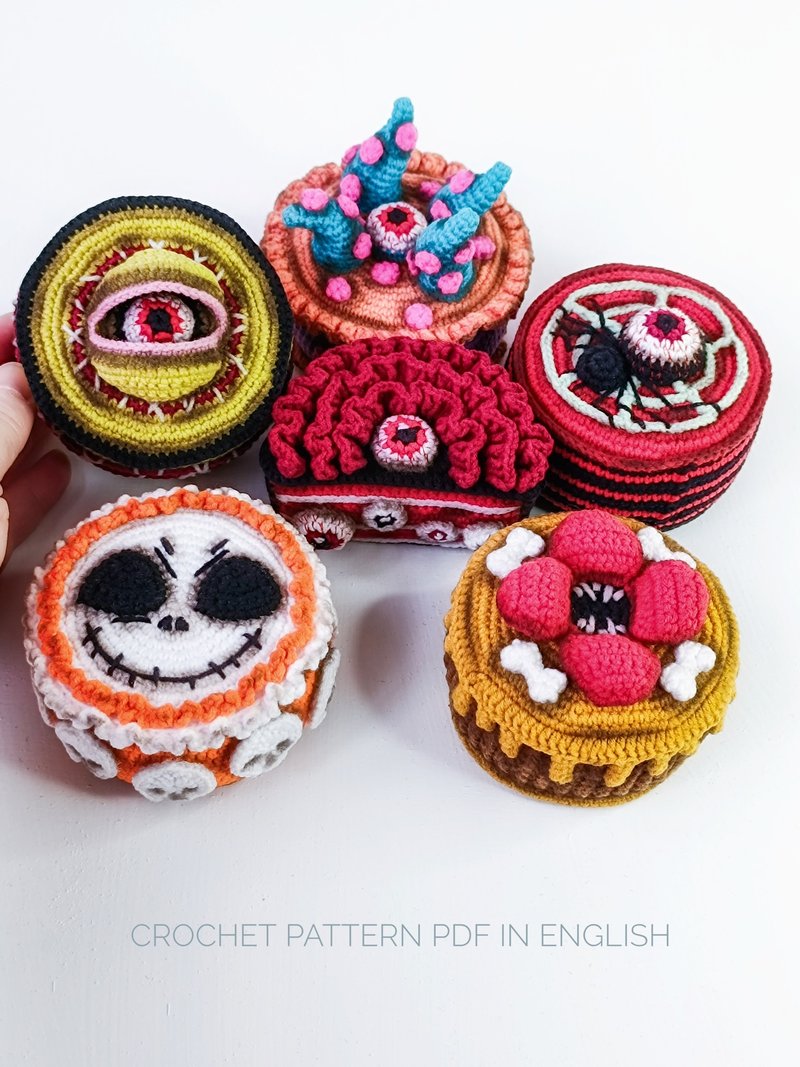 Cute horror dark toys Halloween Cupcakes decor Crochet pattern pdf in english - คอร์สงานฝีมือ/หนังสือคู่มือ - วัสดุอื่นๆ 