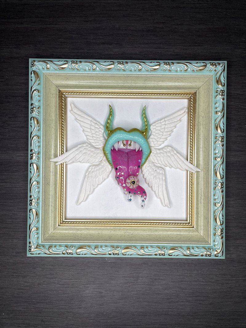 Wall art. Seraph lips in a frame. - 壁貼/牆壁裝飾 - 黏土 
