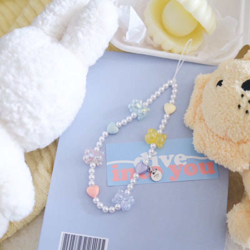 Bling Bling gummy bear mobile phone beaded charm - เคส/ซองมือถือ - วัสดุอื่นๆ 