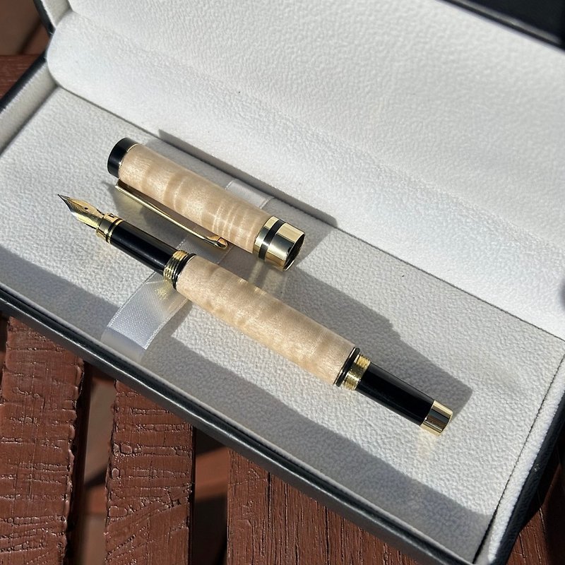 Horse chestnut fountain pen/ballpoint pen 2-way type - ปากกาหมึกซึม - ไม้ ขาว