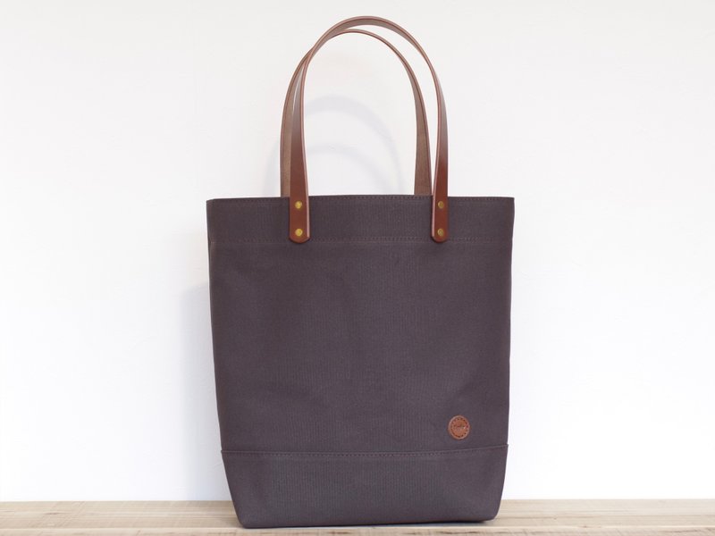 Leather handle canvas A4 vertical tote bag dark Brown - Handbags & Totes - Cotton & Hemp Brown