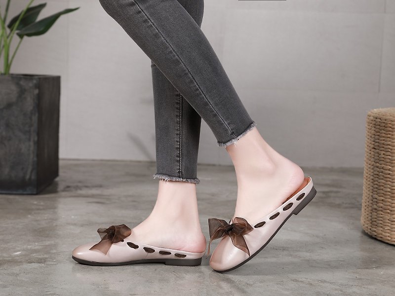 Elegant and fashionable women's sandals, leather sandals, literary and fresh women's slippers - Slippers - Genuine Leather Gray