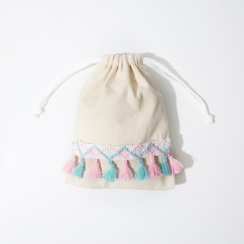 【Q-cute】小束口袋系列-粉嫩流蘇 - 化妝包/收納袋 - 棉．麻 多色