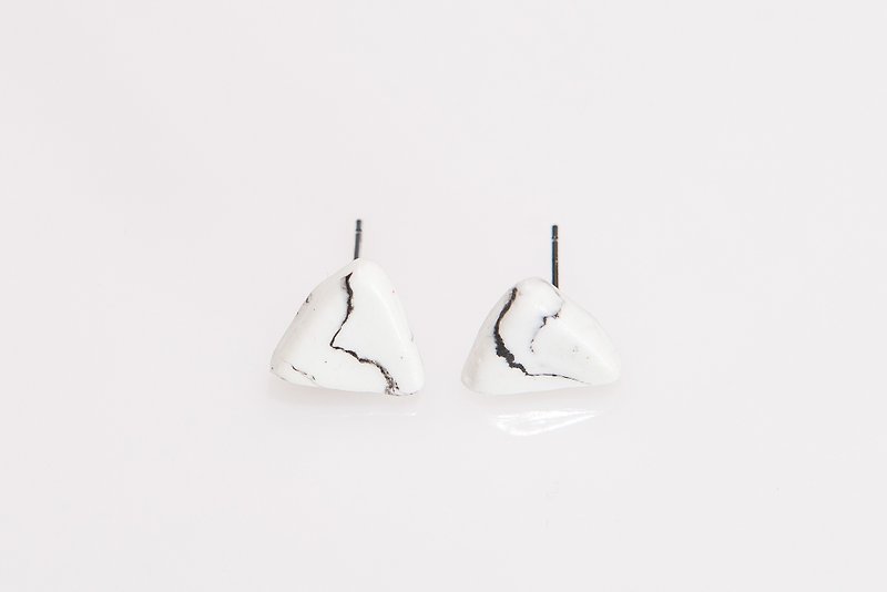 Hand made triangular marble earrings - ต่างหู - ดินเหนียว ขาว