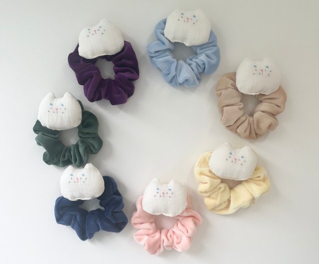 にゃこステ(ΦωΦ)様ねこちゃん青い薔薇とビジューレジンヘアゴム他 レジン ヘアゴム ♡ 猫 ネコ ねこ ♡ No. 1664 ワンコイン