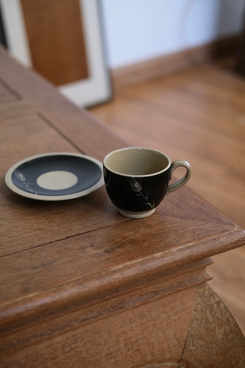 Selective Vinatge Tableware Craved Rice Corn Tea Cup Set - Plates & Trays - Pottery Black